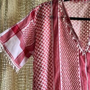 Keffiyeh / Shemagh / Palestine Dress.